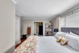 Saratoga Backyard Spa Retreat - Image 2